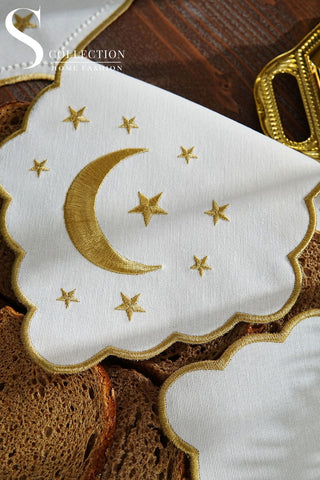 Glamorous Design Bread Basket Napkin - Waterproof Fabric - Gold Embroidered