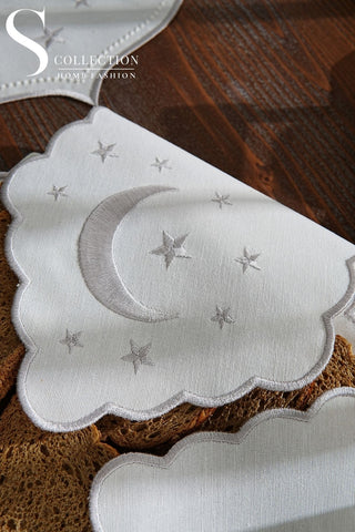 Glamorous Design Bread Basket Napkin - Waterproof Fabric - Silver Embroidered